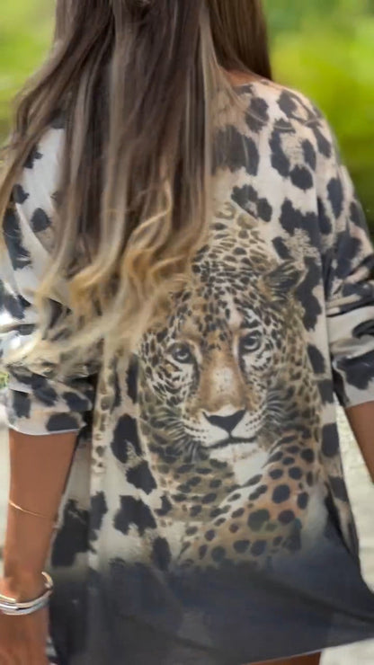 Women's Casual V-neck Leopard Printed Top